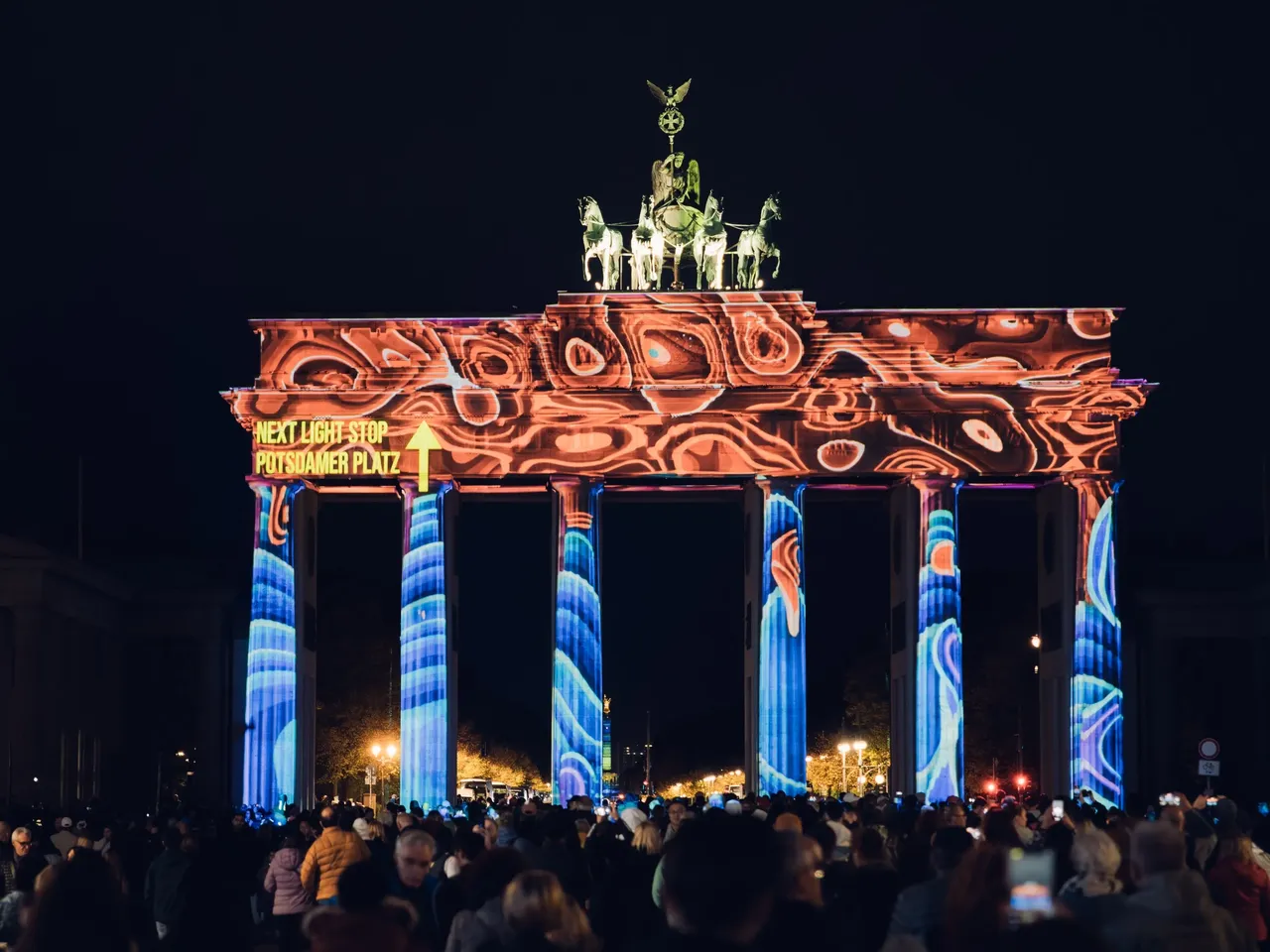 hausinvest-festival-of-lights-berlin-2025-04.jpg