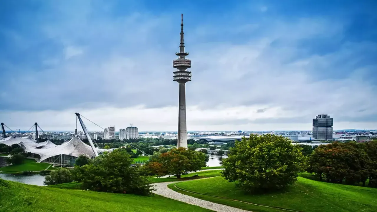 hausinvest-muenchen-olympiapark-ueberblick.png