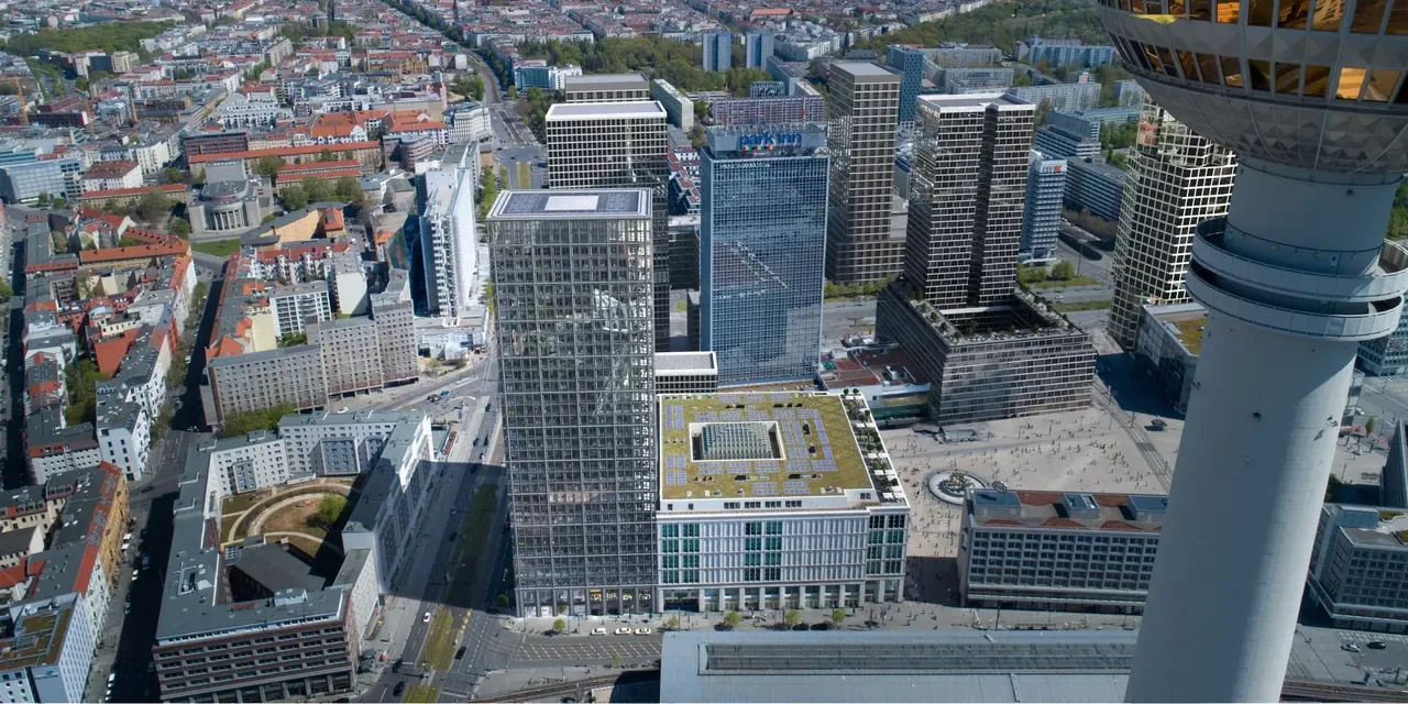 commerzreal-hausinvest-office-mynd-berlin-we375-visualisierung-exterior-12