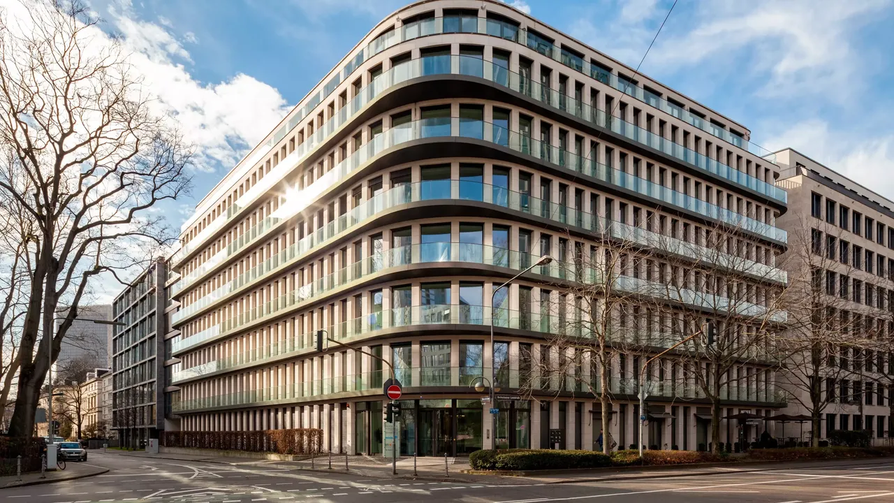 commerzreal-hausinvest-office-westend-windows-frankfurt-am-main-we326-21
