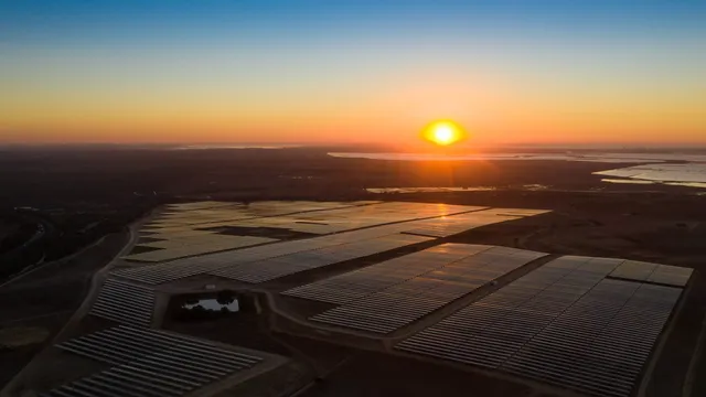 Es wird der klimaVest Solarpark im spanischen Cadiz dargestellt.