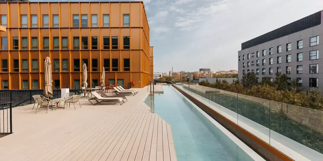 Smart Living Objekt Pallars in Barcelona mit Dachterasse und Rooftop Pool