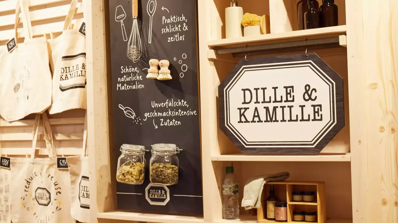 Innenansicht des Dille & Kamille-Stores in der hausInvest Immobilie Flingerstraße in Düsseldorf.
