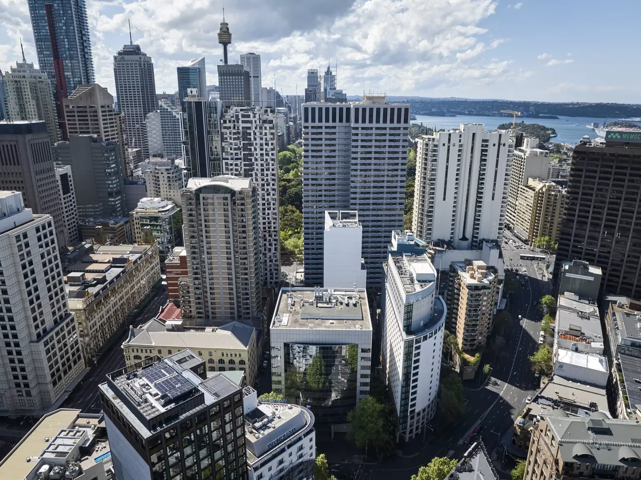 commerzreal-hausinvest-office-110-goulburn-street-sydney-we294-exterior-aerial-03