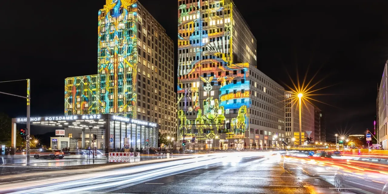 hausinvest-festival-of-lights-berlin-2025-01.jpg