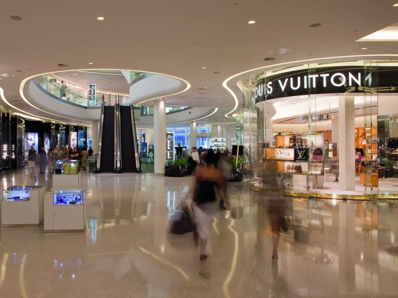 commerzreal-hausinvest-shopping-westfield-london-we231-interior-02a