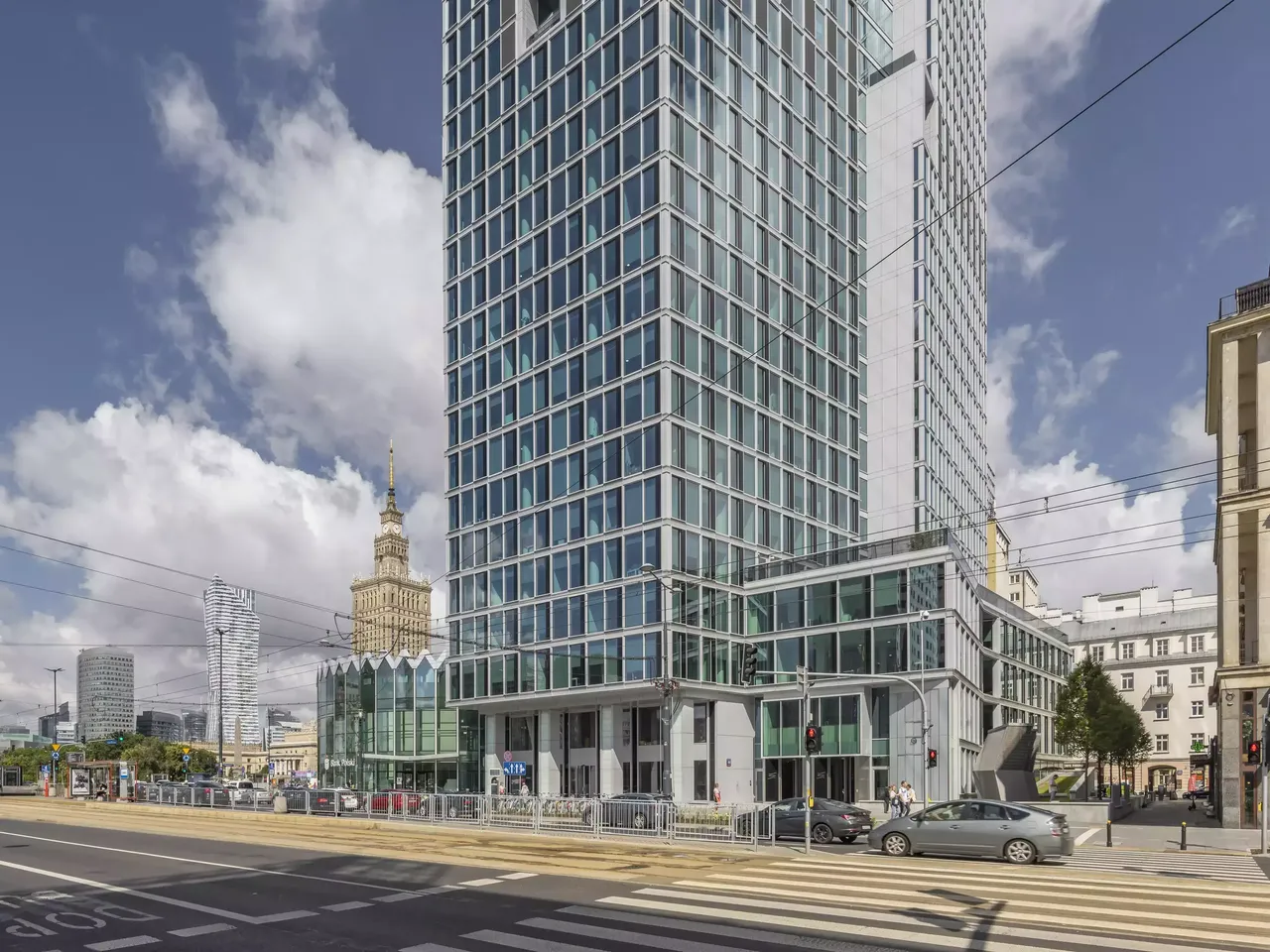 commerzreal-hausinvest-office-widok-towers-warsaw-exterior-03