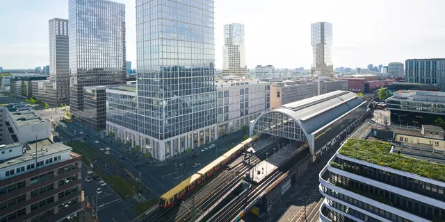 commerzreal-hausinvest-office-shopping-alexanderplatz-berlin-we375-visualisierung-exterior-01