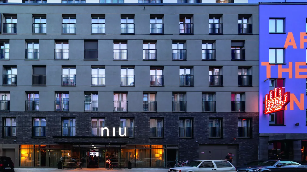 Niu Charly Hotel