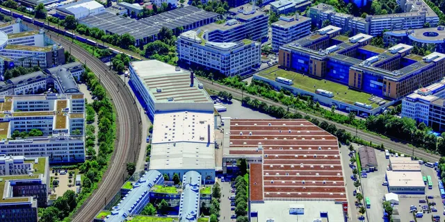 commerzreal-hausinvest-shopping-visio-muenchen-we315-03