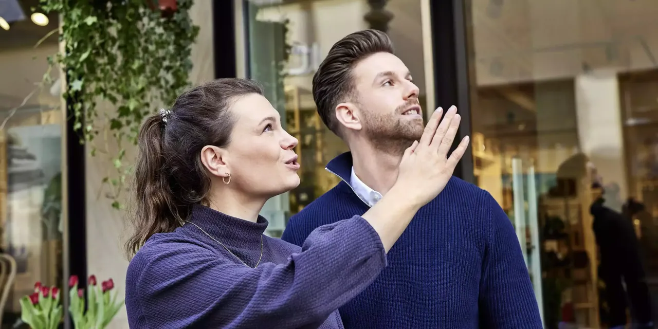 Luuk und Corinna vor dem Store, Dille & Kamille