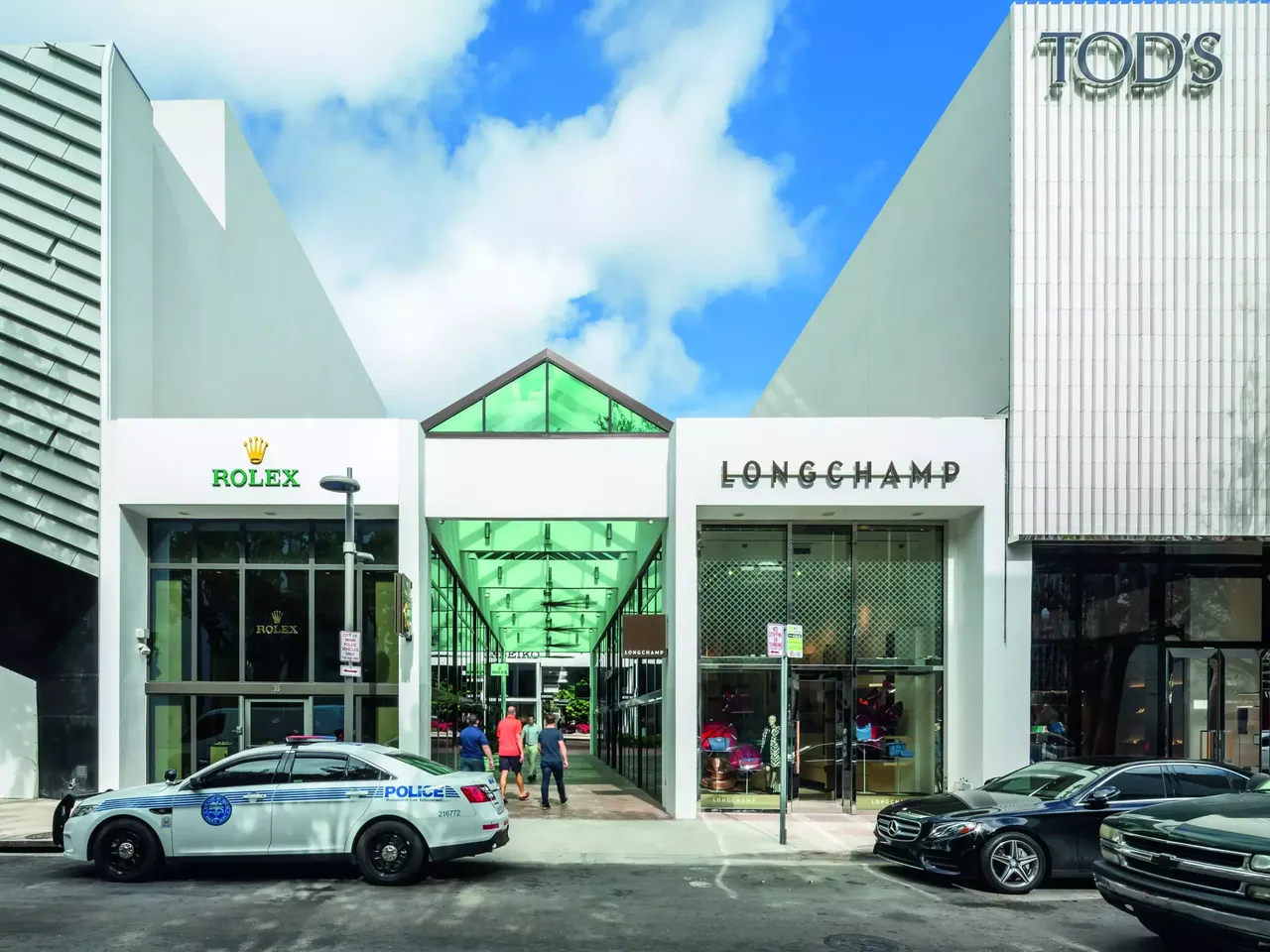 commerzreal-hausinvest-shopping-atlas-plaza-miami-we286-02