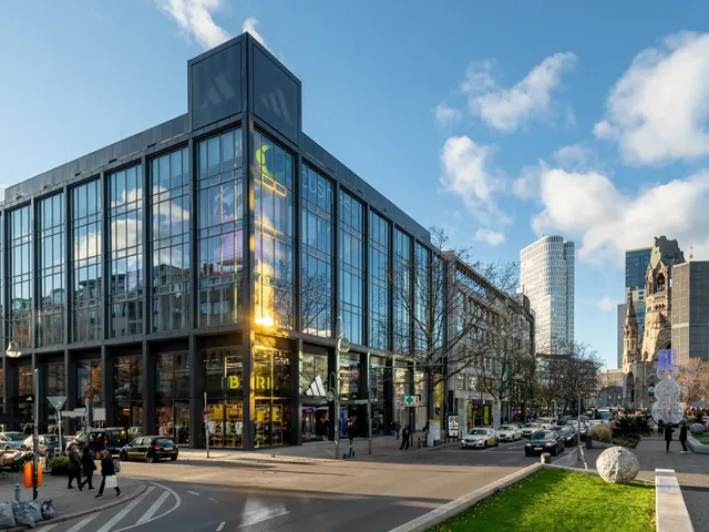 commerzreal-hausinvest-shopping-tauentzienstrasse-berlin-we342-138.tif