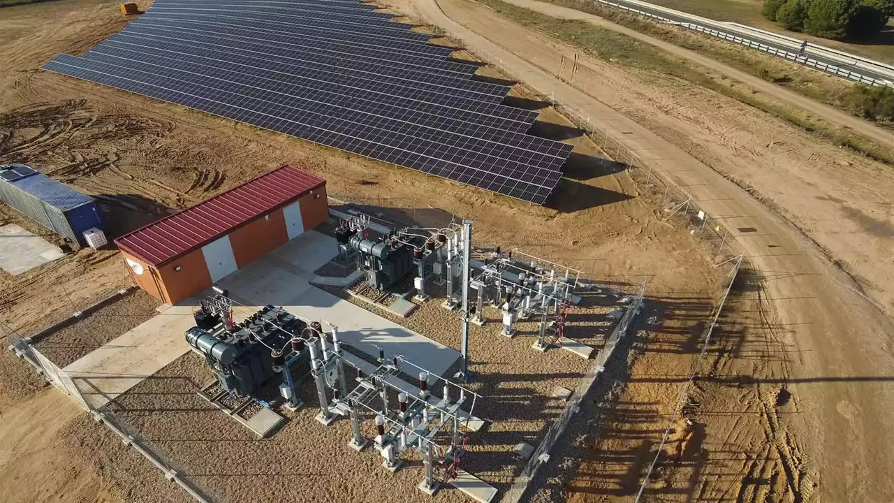 Ansicht des
  klimaVest-Assets: Solarpark Tordesillas aus der Vogelperspektive.